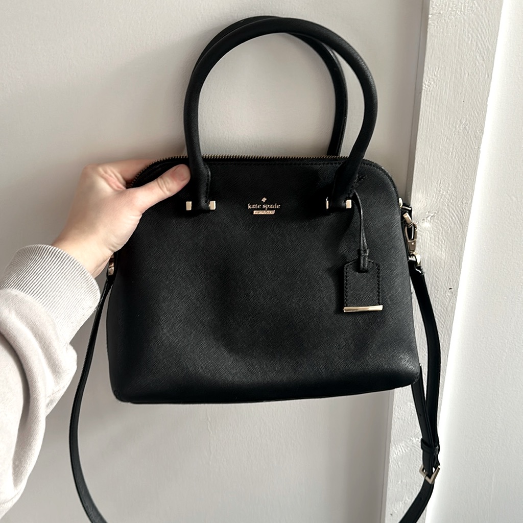 Kate Spade Purse Can Use As Crossbody Or On Shoulder